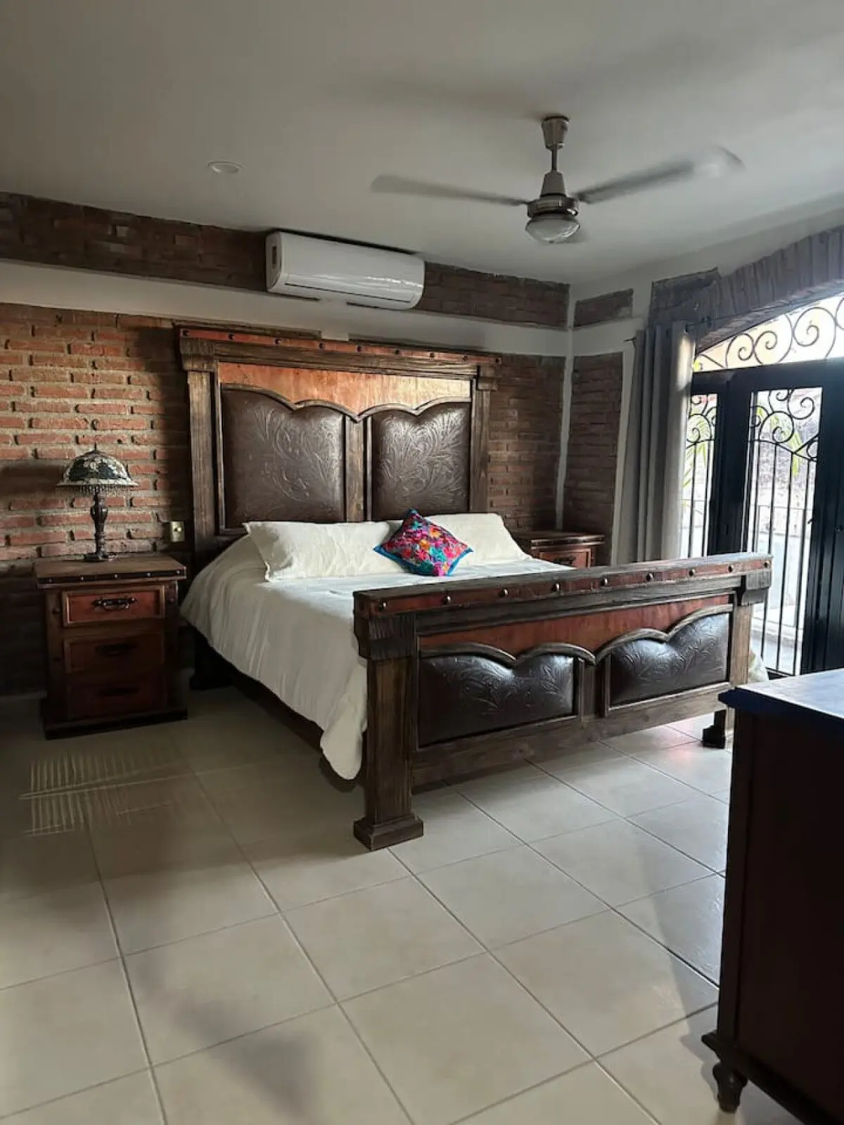 118354 349689 69fHZ8pWMCs vvdC2t5Fr5zogXASuFEEkjVc uhAHJQ 67855312105ef.jpg